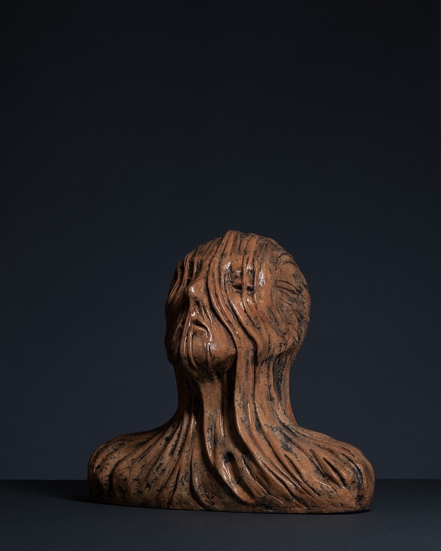 Mističan čovek 3 - preview back